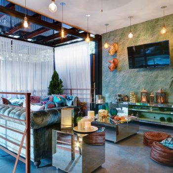 bachelor-party-tour-colombia-vacation-rentals-accommodation-medellin-01