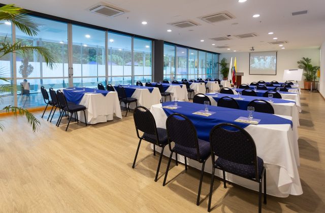 Colombia-Medellin-Corporate-Travel-Business-Trip-08-o75bvdlkmi2xpl9s1csrjc7mharn977uan8vxcl5rc