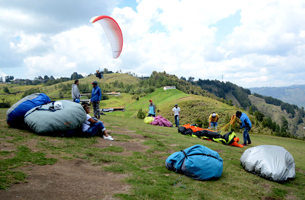 Medellin-Friends-Vacation-Colombia-01