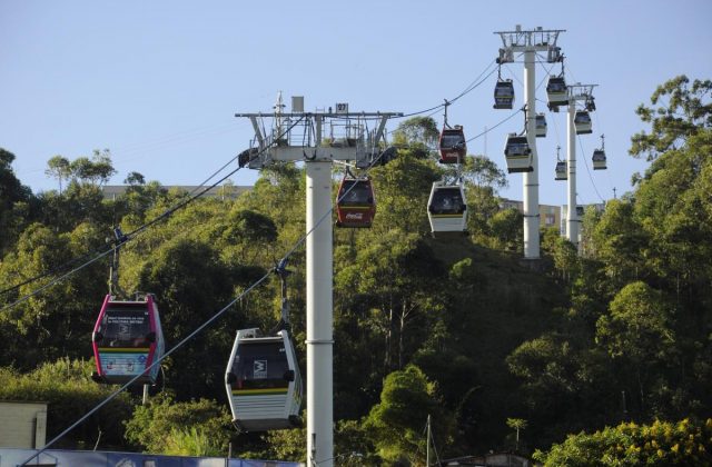 Medellin-Friends-Vacation-Colombia-04-o753ttff9tp161vgv6w6fepqm5z21voltge3qpx6js