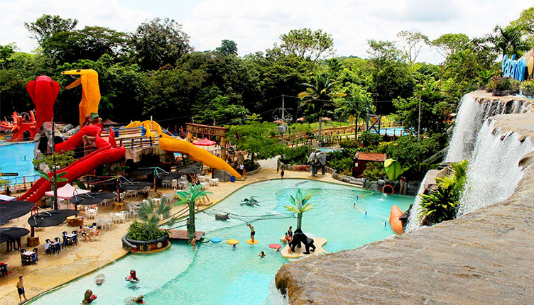 Hacienda-Napoles-Tour-Medellin-Excursion-03
